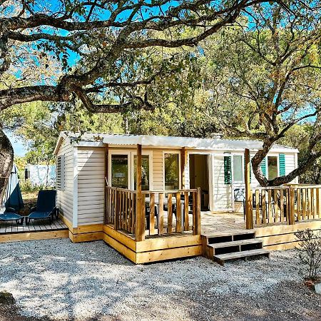 3 Bedroom Chalets Camping Lei Suves - Joycasa ロクブリューヌ・シュル・アルジャン エクステリア 写真