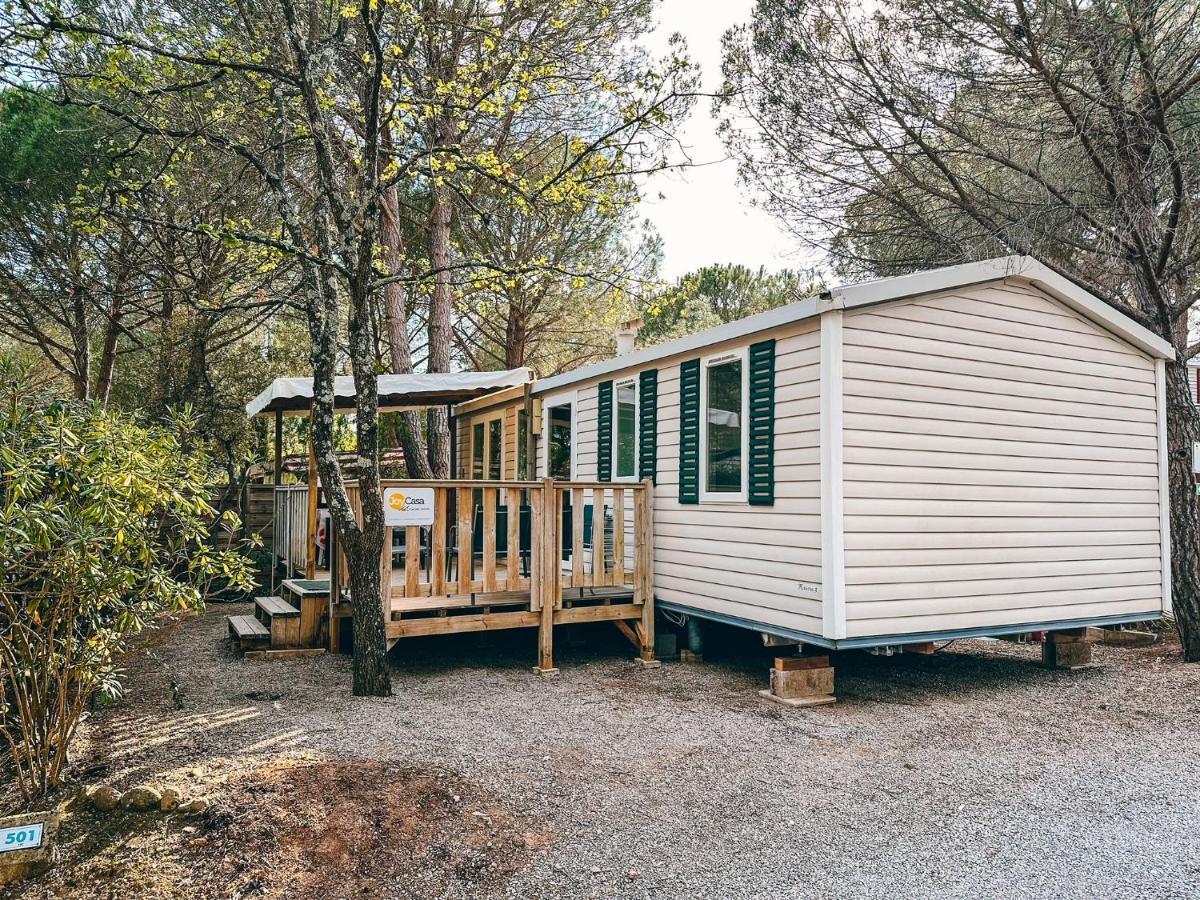 3 Bedroom Chalets Camping Lei Suves - Joycasa ロクブリューヌ・シュル・アルジャン エクステリア 写真