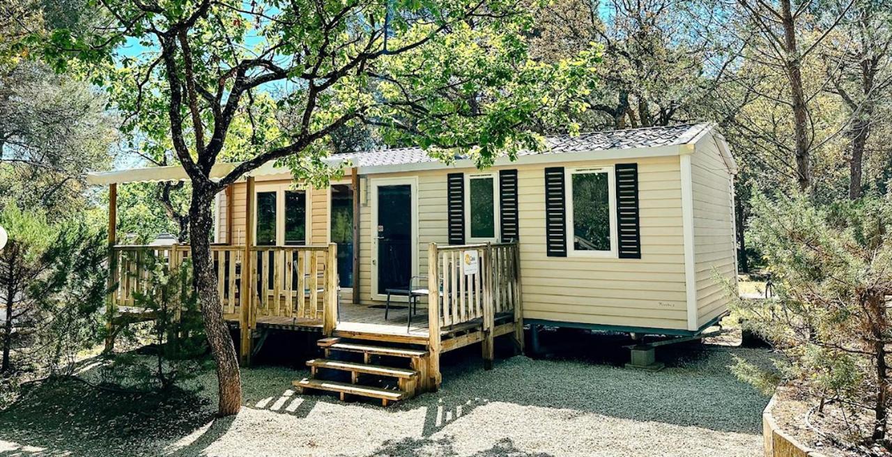 3 Bedroom Chalets Camping Lei Suves - Joycasa ロクブリューヌ・シュル・アルジャン エクステリア 写真
